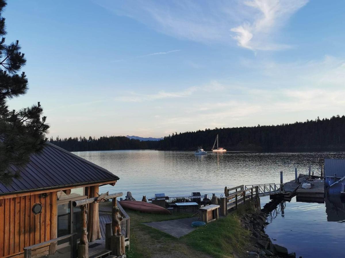 Jade Resort-Oceanfront Suites In Gowlland Harbour Heriot Bay Exteriör bild