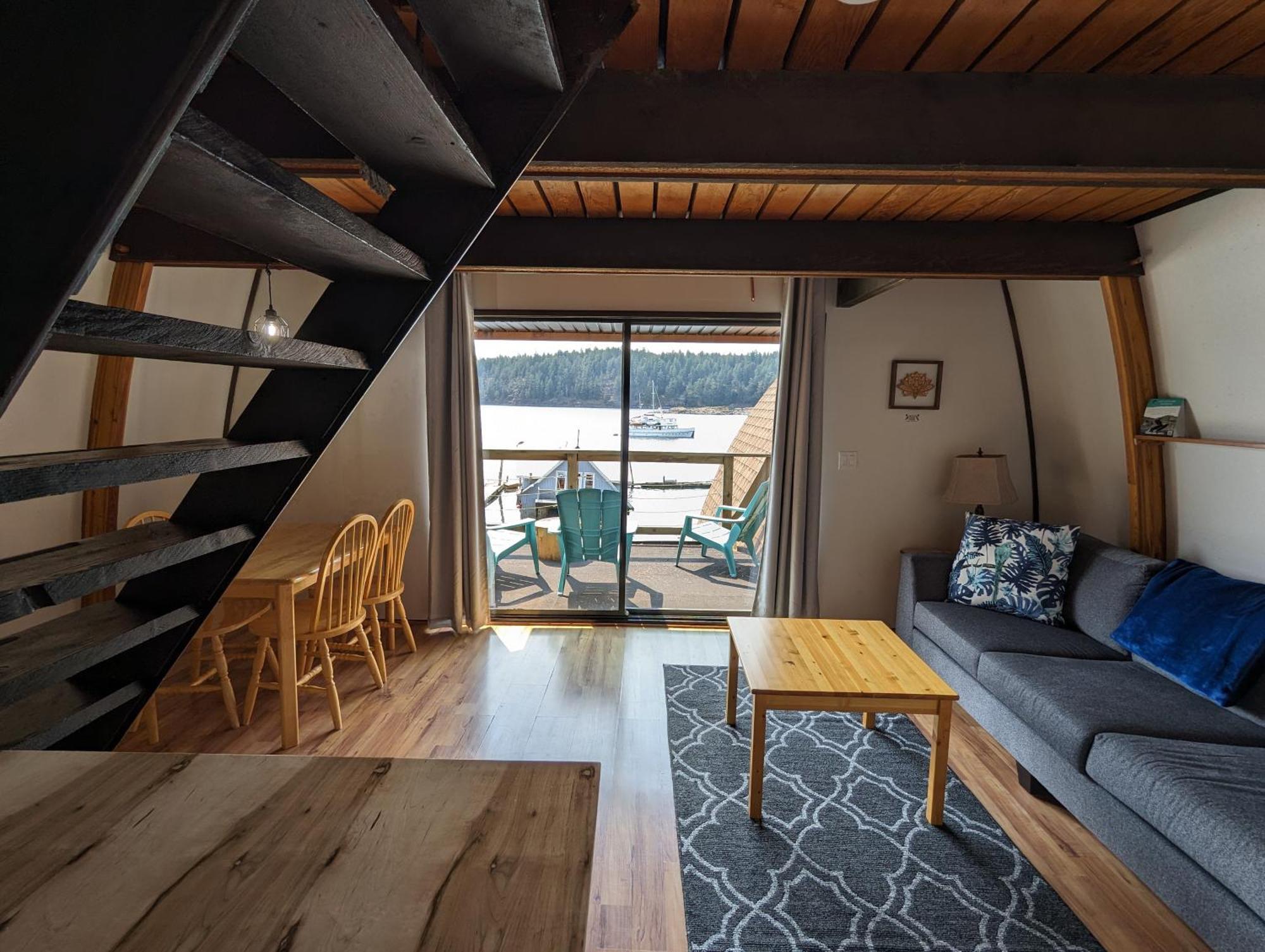 Jade Resort-Oceanfront Suites In Gowlland Harbour Heriot Bay Exteriör bild