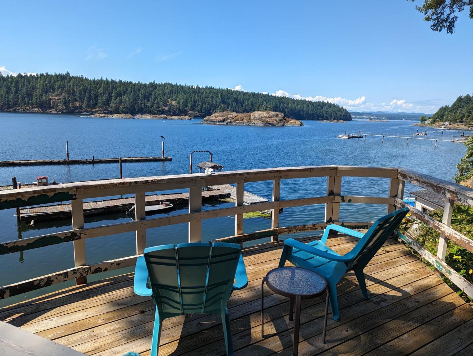 Jade Resort-Oceanfront Suites In Gowlland Harbour Heriot Bay Exteriör bild